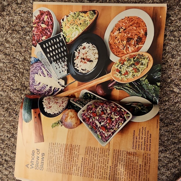 Vintage 1970 Woman's Day Magazines - Picture 8 of 14